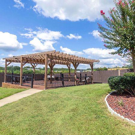 Ramada By Wyndham Studio Suites Dothan Esterno foto