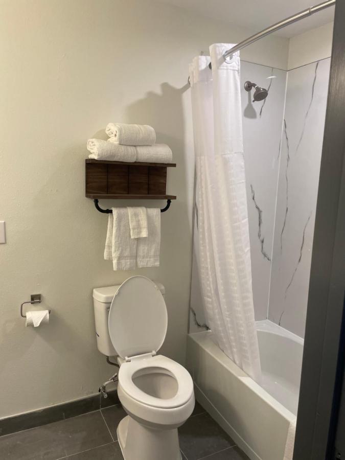 Ramada By Wyndham Studio Suites Dothan Esterno foto