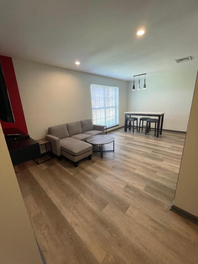Ramada By Wyndham Studio Suites Dothan Esterno foto