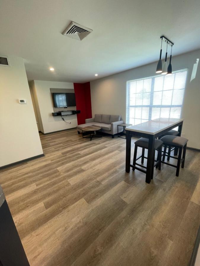 Ramada By Wyndham Studio Suites Dothan Esterno foto