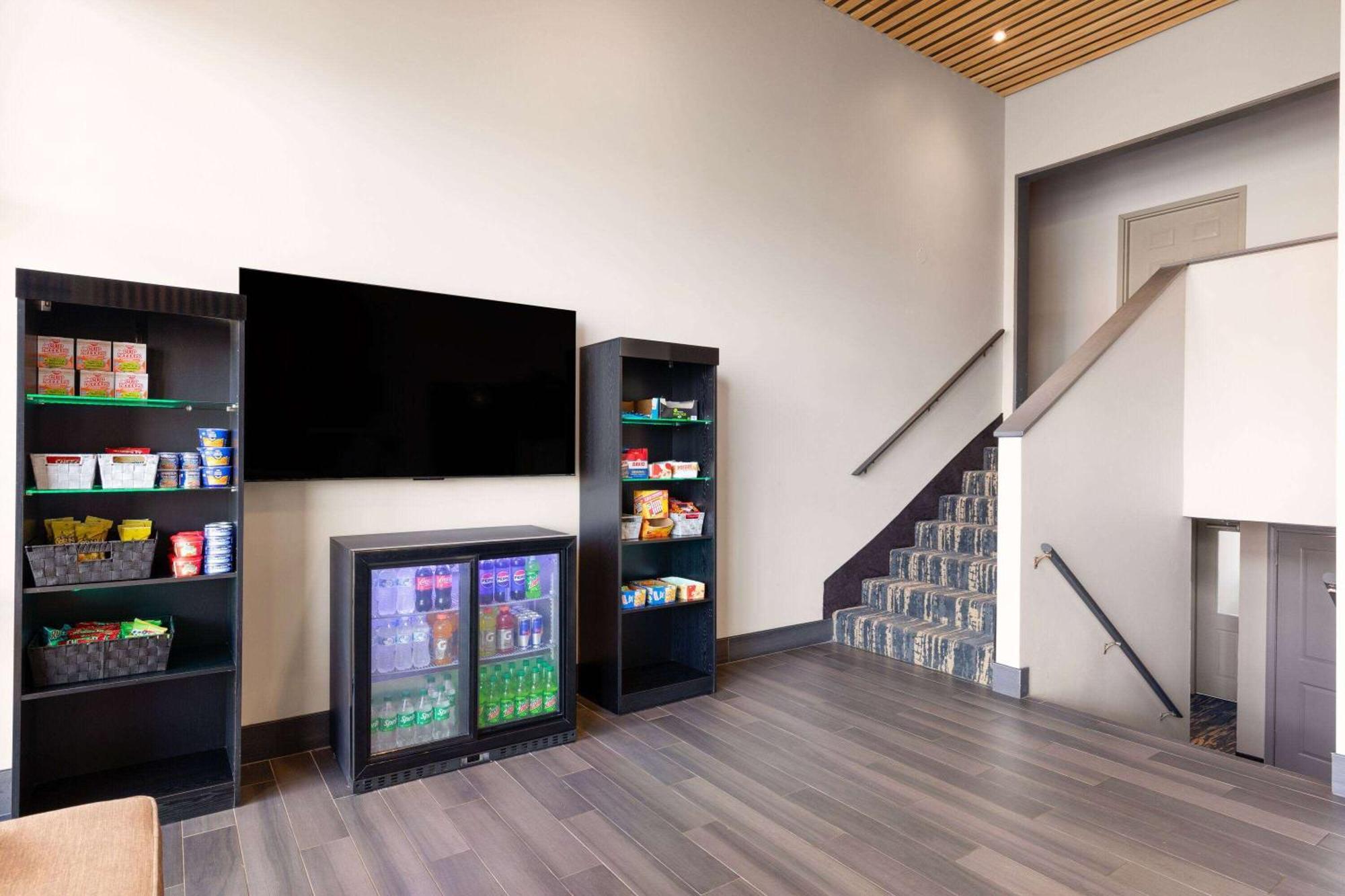 Ramada By Wyndham Studio Suites Dothan Esterno foto